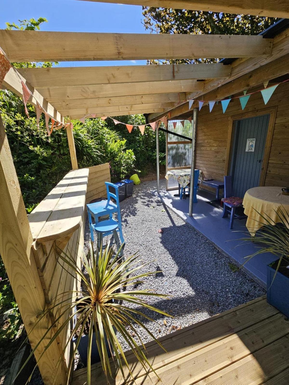 Granville House Apartments And Garden Suites Ballyferriter Exterior foto